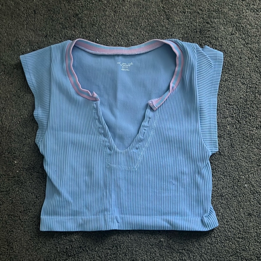 Urban Outfitters Blue Cropped Tee